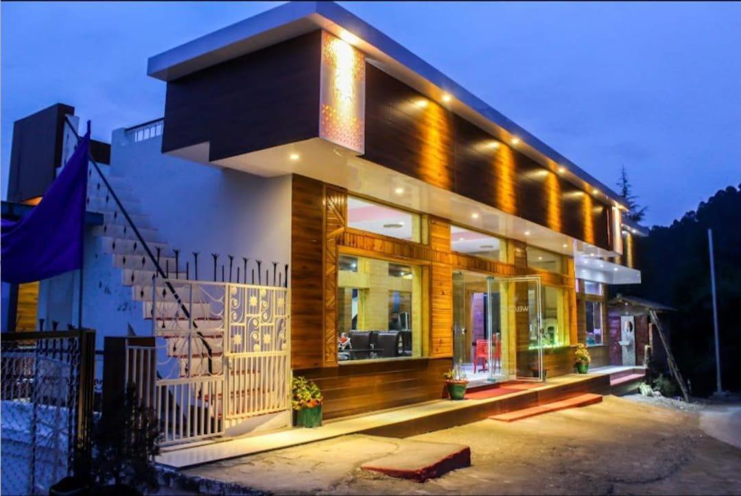 Apple Garden Cottages And Restaurant Dhanaulti Exteriör bild